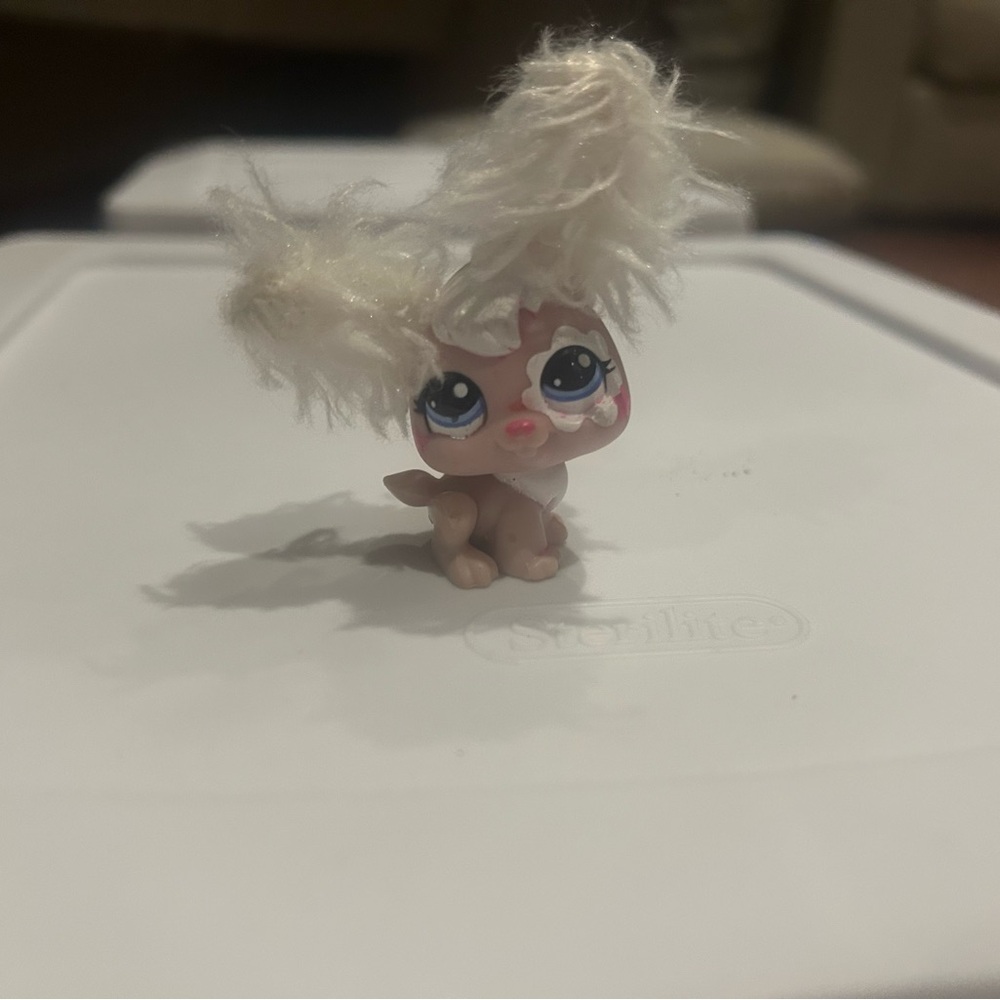 Littlest Pet Shop Bunny w/ fluffy ears